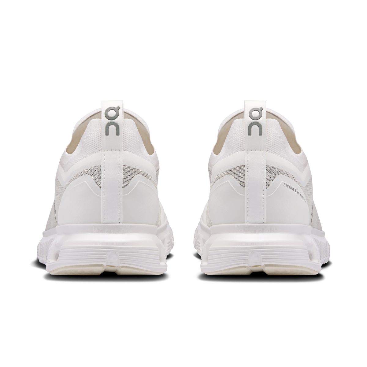 On Running Men's Cloud 6 Versa Shoes - White / White