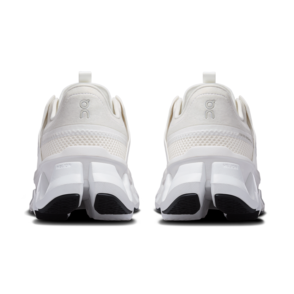 On Running Women's Cloudswift Amp Shoes - White / White