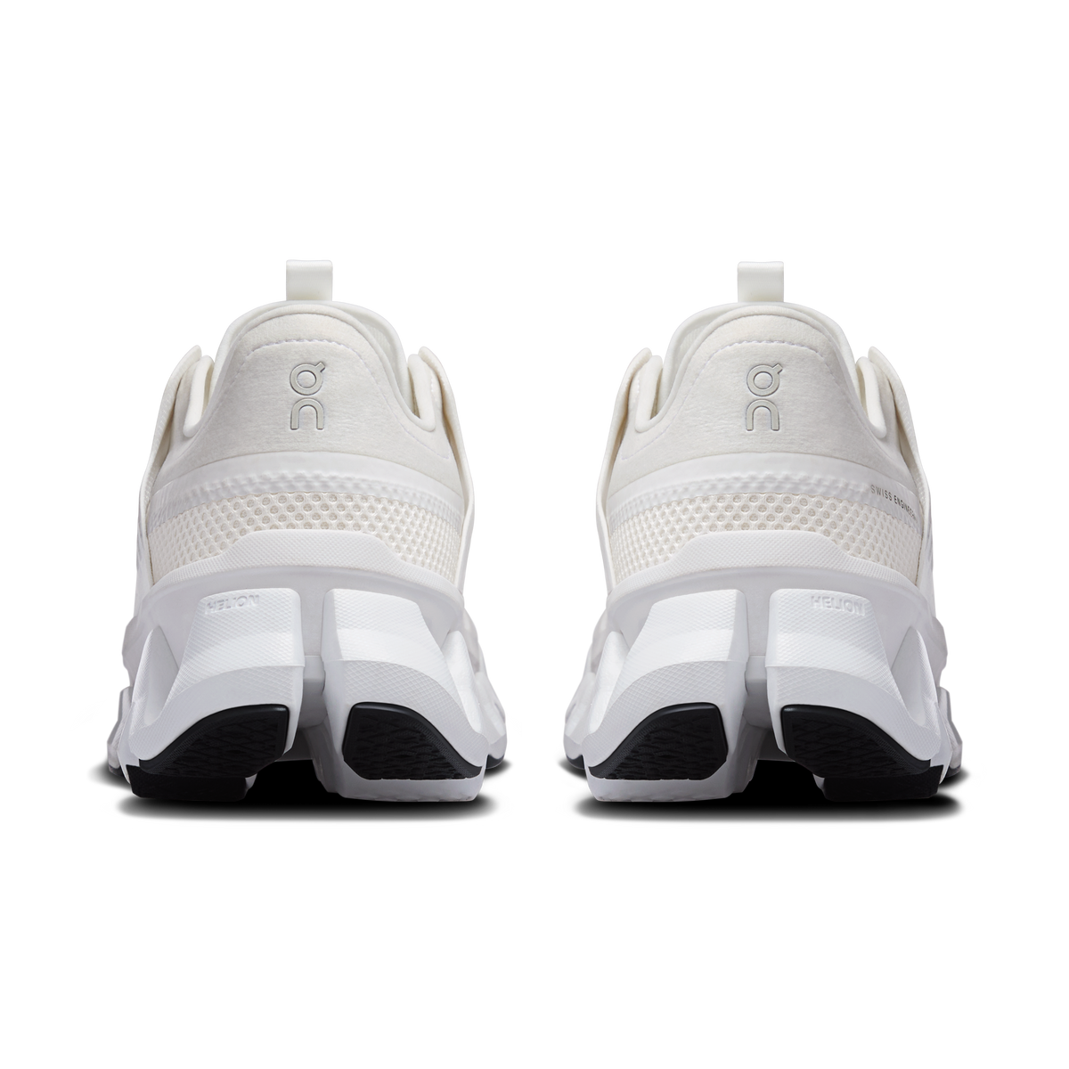 On Running Women's Cloudswift Amp Shoes - White / White
