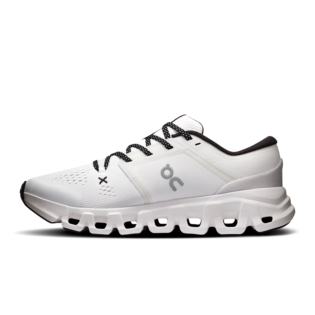 On Running Women's Cloud X 5 Shoes - White / Black