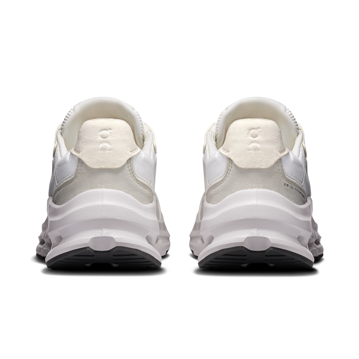 On Running Women's Cloudnova Rift Shoes - White / Ice