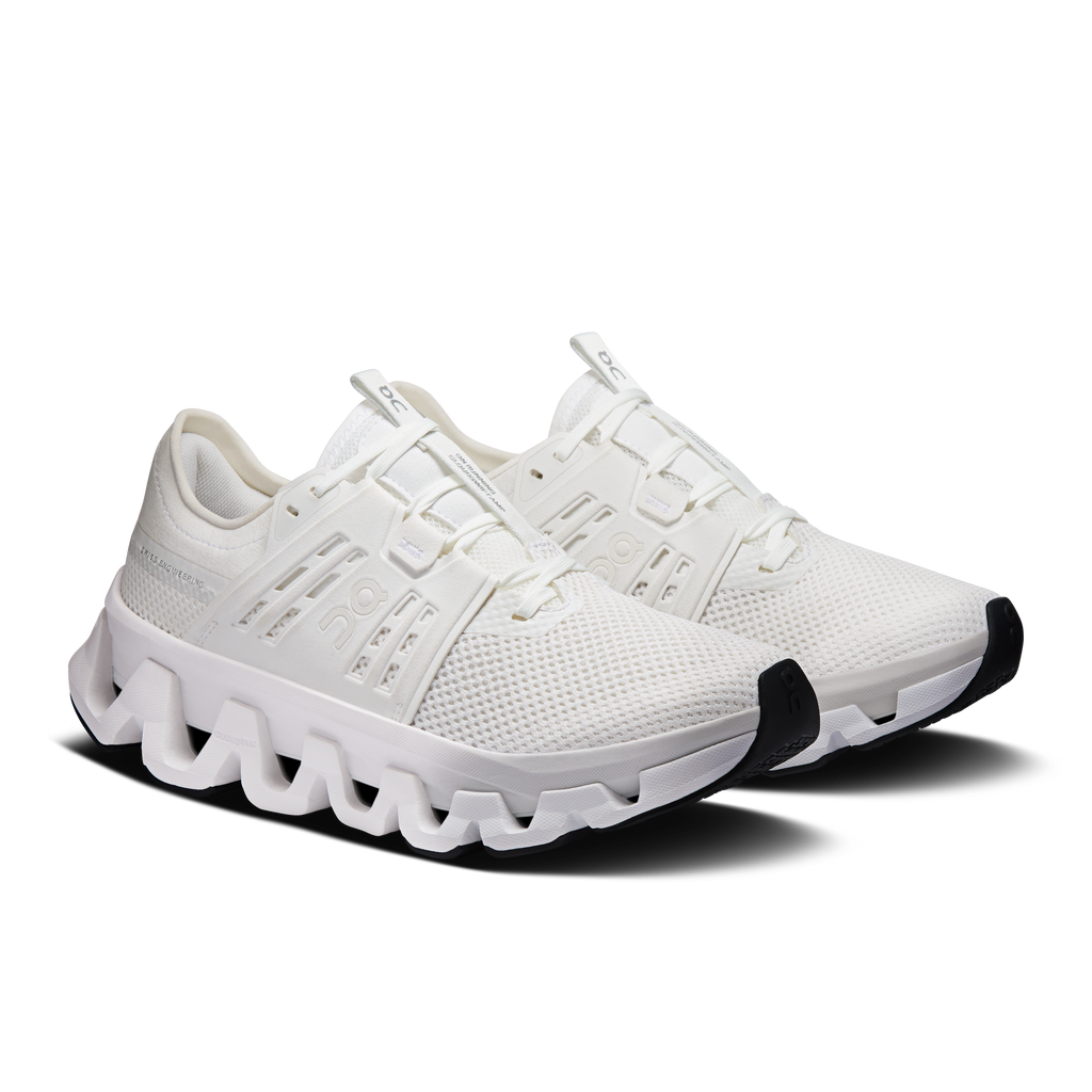 On Running Women's Cloudswift Amp Shoes - White / White