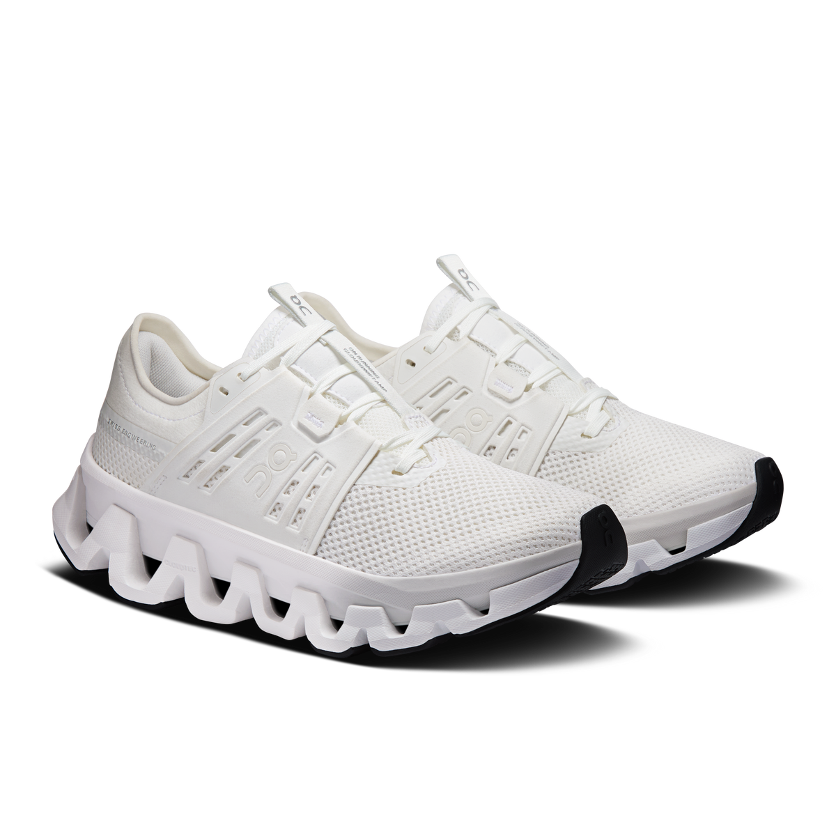 On Running Women's Cloudswift Amp Shoes - White / White