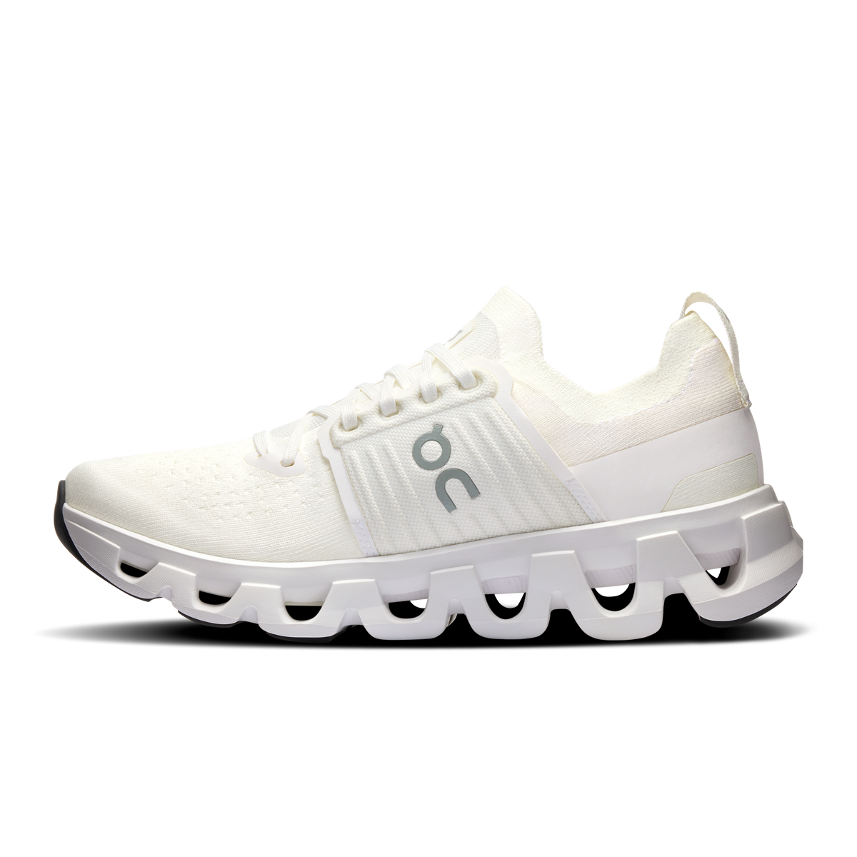 On Running Women's Cloudswift 4 Shoes - White / White