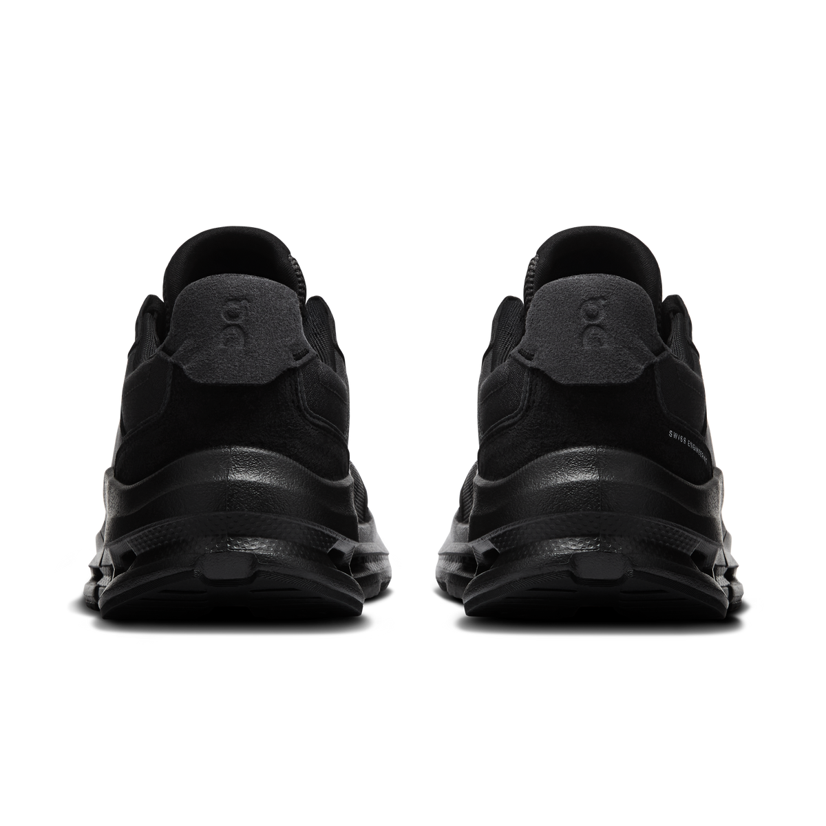 On Running Men's Cloudnova Rift Shoes - Black / Black